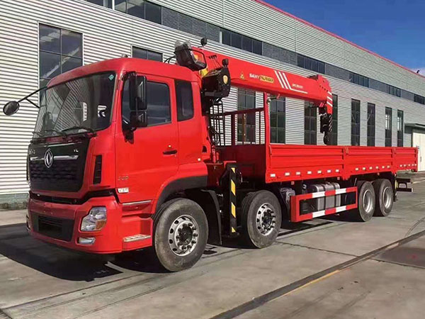 国六东风‬‬天龙前‬‬四后八随车吊